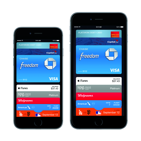 2 iPhone 6 nebeneinander mit Apple Pay