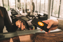 Kontaklos zahlen mit Bitcoin