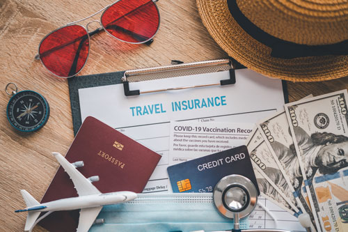 Kreditkarte mit Versicherungspaket für Urlaub